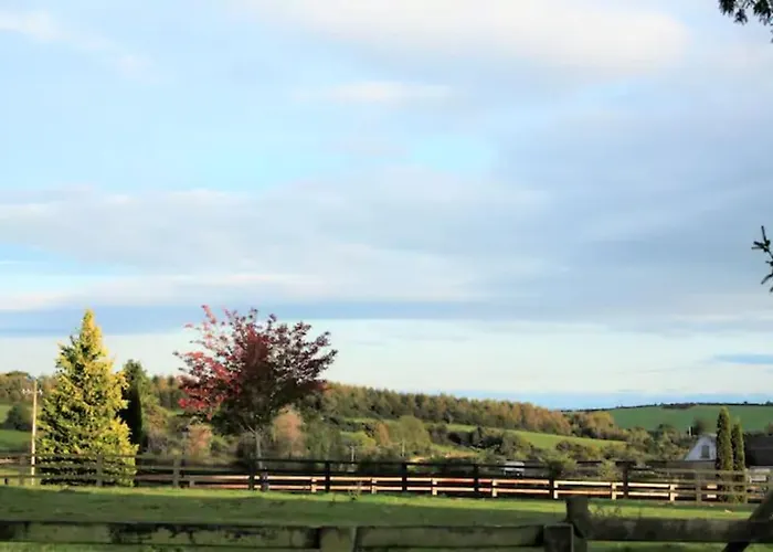 Period Country House Set Within Equestrian Centre