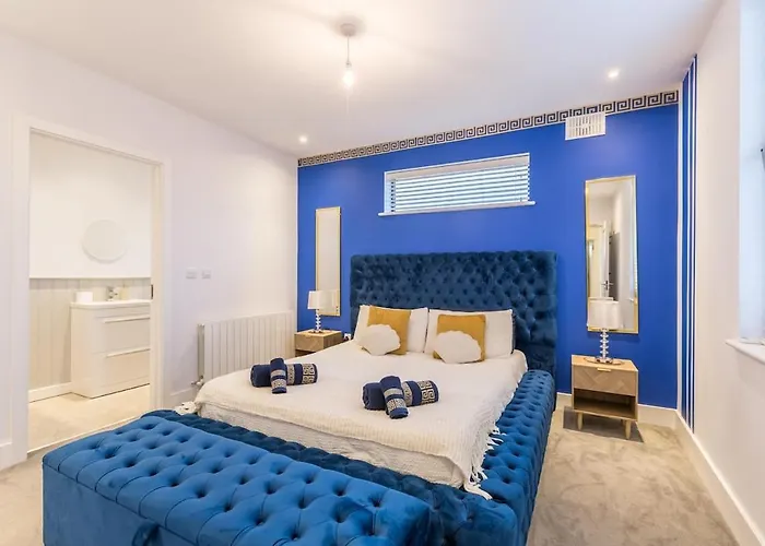 Hot Tub Luxe Villa In The Heart Of Dublin