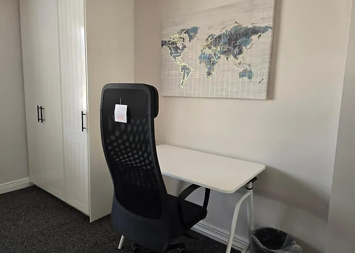 Dublin - 3 Bedroom Cosy Home - Sleeps Max 7